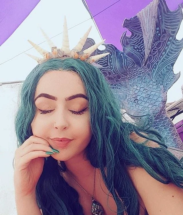 
    Madeleine Petty, în vârstă de 19 ani, și-a început cariera în octombriefoto Instagram  