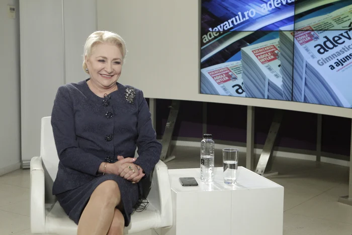 
    Viorica Dăncilă, apariție spectaculoasă. Tocuri cui și ceas de firmăFoto: Eduard Enea  