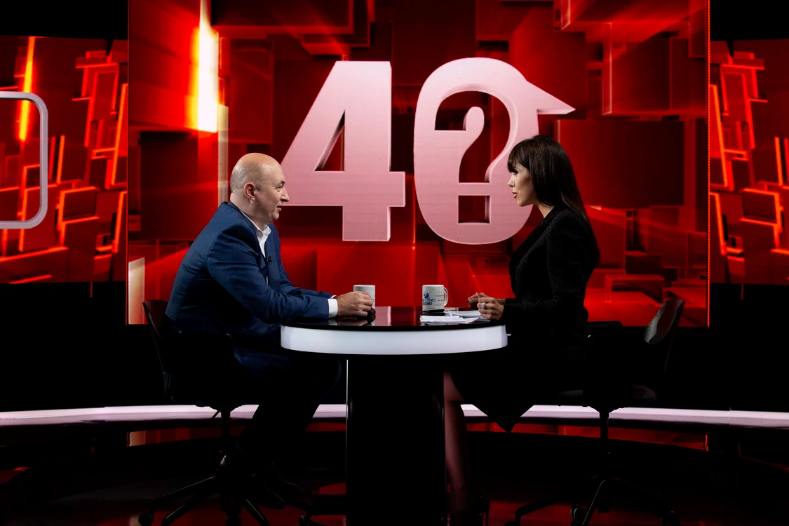
    Codrin Ștefănescu, invitatul lui Denise RifaiFoto: KanalD  