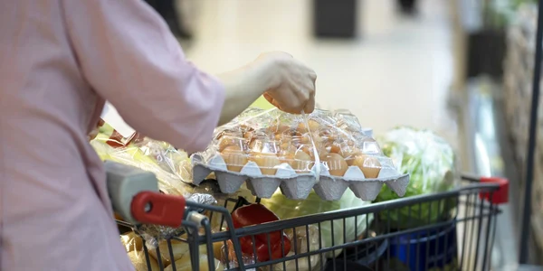 cumparaturi carucior plin mancare alimente jpg