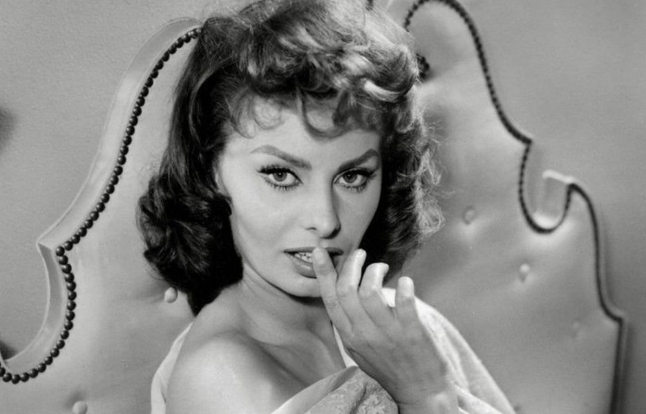 Sophia Loren, spitalizată în urma unei căzături în baie. Cei doi fii îi sunt alături