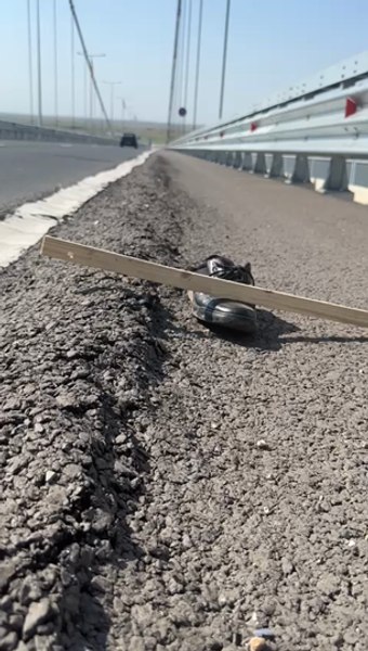 Noul pod peste Dunăre se deșurubează: „Tot podul așa este. Nimic nu-i strâns aici“ VIDEO 