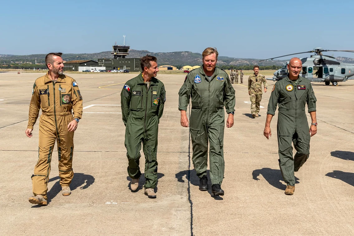 Regele Willem Alexander al Olandei, în uniformă de pilot