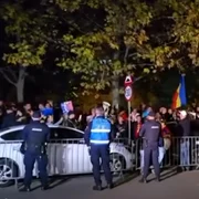 protest Arestul Central captură video  Facebook jpg