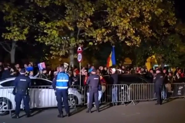 Amenzi de 101.000 de lei pentru susținătorii lui Călin Georgescu de la DIICOT și Arestul Central. Jandarmeria a sesizat procurorii în cinci cazuri