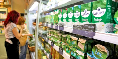 Oamenii preferă să cumpere produse eco atunci când sunt în public