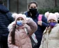 Elevii revin la cursuri la scoala gimnaziala Cezar Bolliac din Bucureşti 8 februarie 2020 FOTO EPA-EFE / Robert Ghement