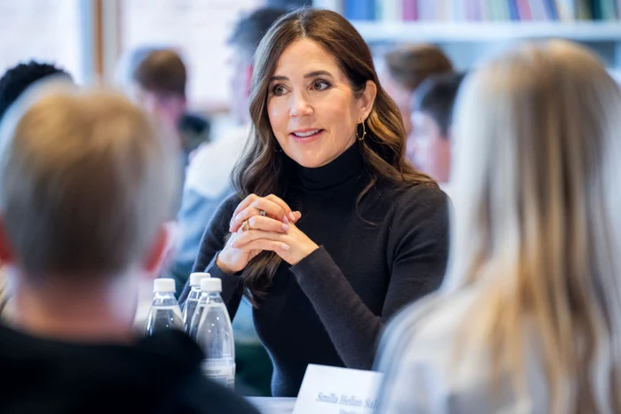 Regina Mary în vizită la Pilehaveskolen pe 17 martie 2025 în Vallensbaek, Danemarca, GettyImages (10) (1) jpg