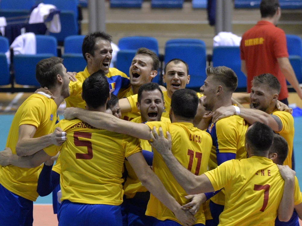 
    Voleibaliștii români au sărbătorit calificarea la CE 2019Foto: Sport Pictures  