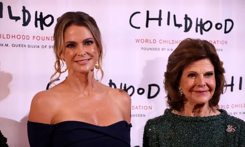 Prințesa Madeleine a Suediei cu Regina Silvia a Suediei la Gala Fundației Mondiale pentru Copilărie, New York, Profimedia jpg