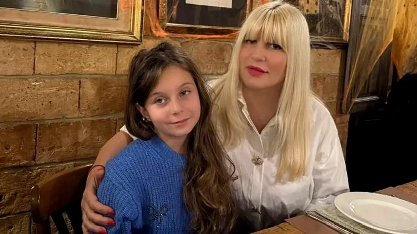 Elena Udrea și fiica sa, Eva. Foto: social media