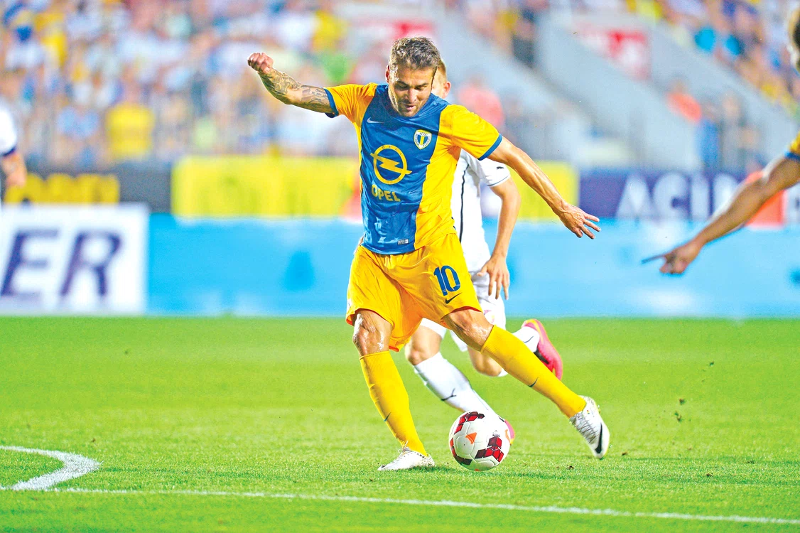 
    Mutu a jucat ultima  oară într-un meci  oficial pentru  Petrolul, la începutul campionatului  trecut al Ligii IFOTO: Mediafax   