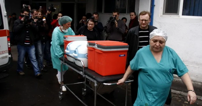 Sibiu: Rinichii, aorta şi vena cavă prelevate de la o tânără intrată în moarte cerebrală (galerie foto)