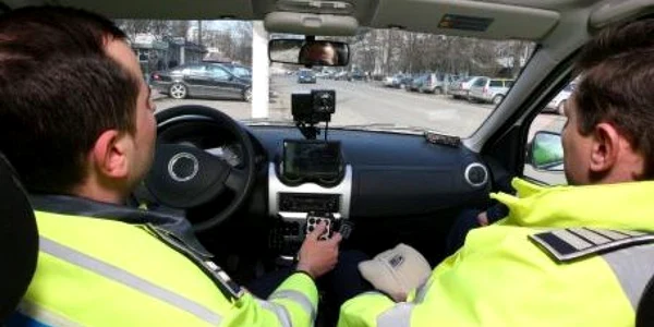 Poliţiştii care au greşit au fost filmaţi pentru a nu cere anularea amenzilor în instanţă