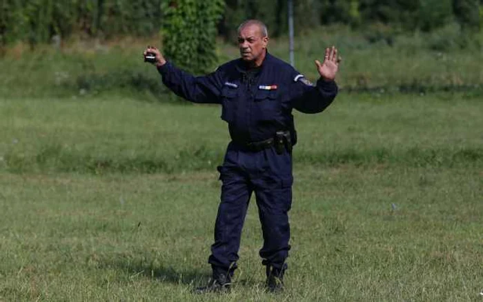 Între timp, un bărbat de 62 de ani a decedat la o săptămână după ce a leşinat în urma acţiunii cu gaze lacrimogene de la mitigul diasporei.FOTO Inquam Photos Octav Ganea