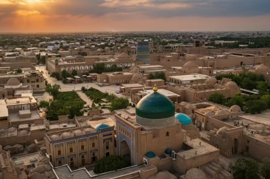 Destinația unde o bere costă 1 euro și mâncarea 3 euro: „Capitala, un mini Dubai”