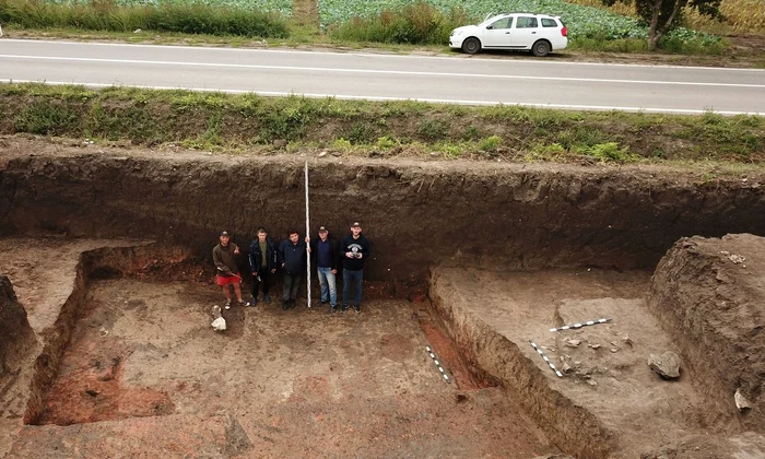 Descoperiri arheologice în situl la Costești-Gârlea (© Facebook / Agenția Națională Arheologică)