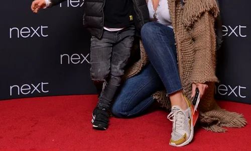 39 oana mares png png