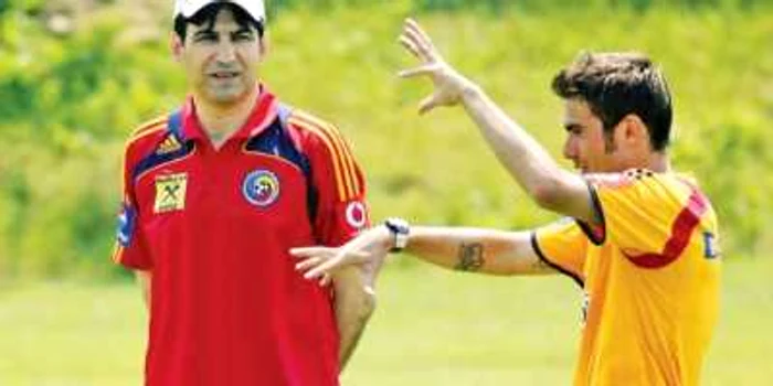 Piţurcă şi Mutu s-au împăcat pentru a readuce România în a doua urnă valorică la tragerile la sorţi