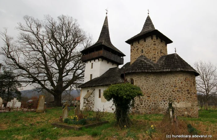 Biserica medievală de la Gurasafa. FOTO: Daniel Guţă. ADEVĂRUL.