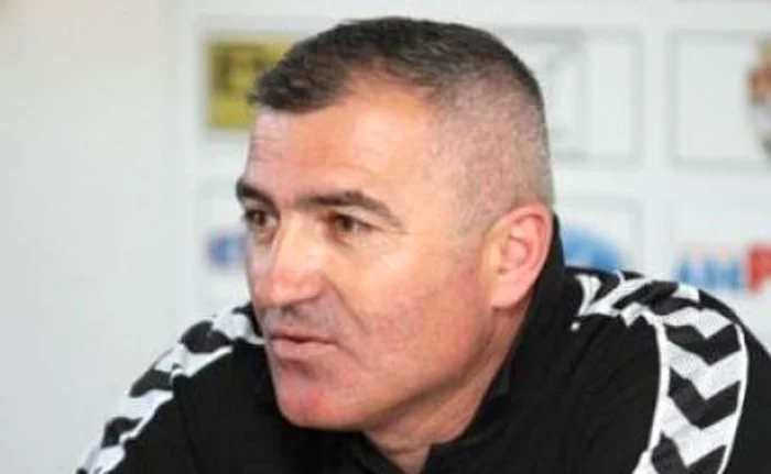 
    Petre Grigoraş  