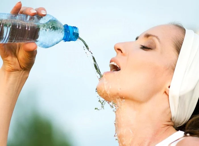 Hidratarea în exces poatre avea urmări neplăcute FOTO Shutterstock