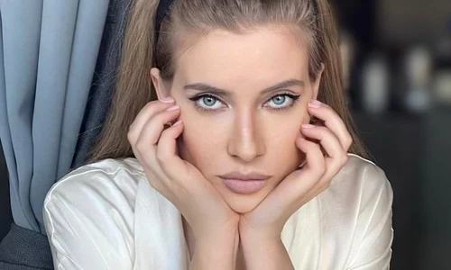 iulia albu jpeg