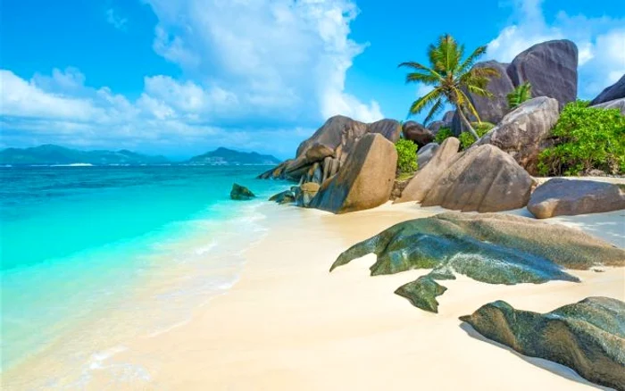 Arhipelagul Seychelles este considerat de turişti drept un paradis. FOTO: lonelyplanet.com