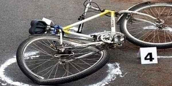 Biciclistul a murit pe loc