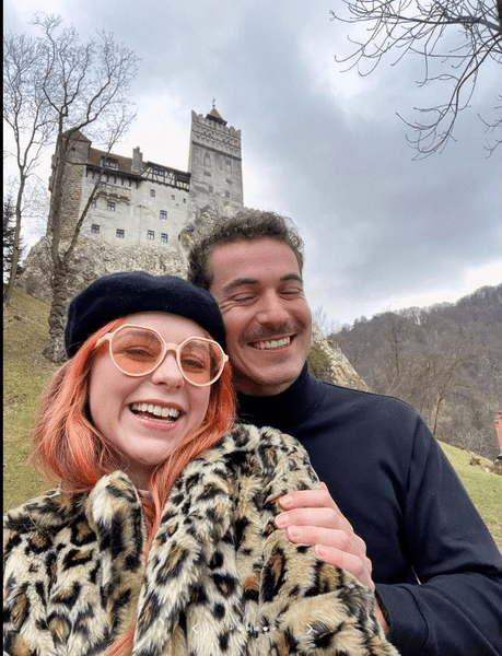 Un cuplu de străini a ajuns din greșeală la București, în loc de Budapesta. Surpriza a fost totală VIDEO