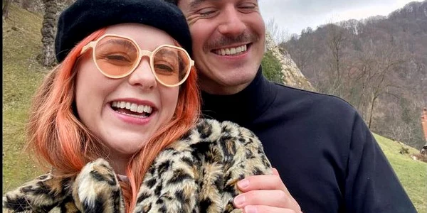 sophie alice si prieten din australia in romania din greseala 03 foto tik tok jpg