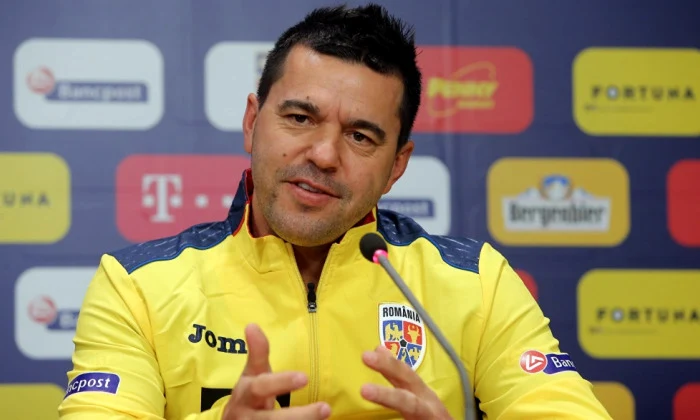 Fostul selecționer Cosmin Contra e în cărți pentru a prelua campioana