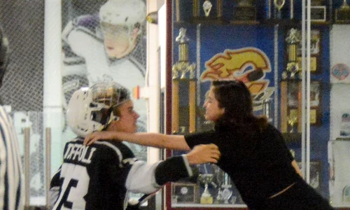 *EXCLUSIVE* Justin Bieber and Selena Gomez spotted kissing at his hockey game! jpeg