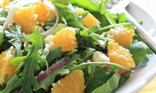 Salata cu portocale, ceapa rosie si feta jpeg