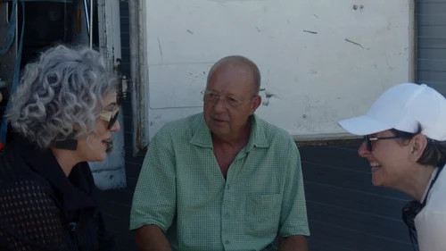 Ca fetele, un nou film cu Maia Morgenstern, Adriana Trandafir, Lora, Alina Eremia si Marian Ralea (6) jpeg