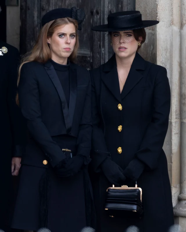 Beatrice și Eugenie, Profimedia