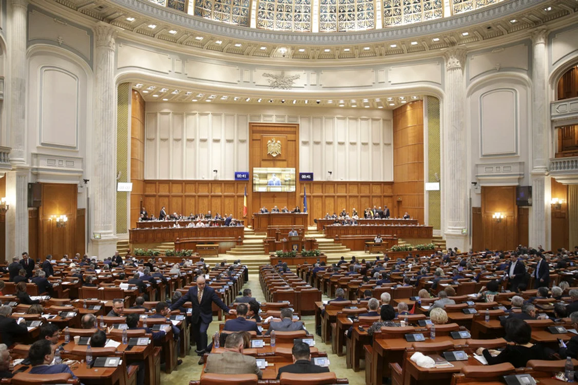 
    Toate partidele au votat în Parlament abrogarea Legii Recursului Compensatoriu Foto: Inquam Photos/Octav Ganea  