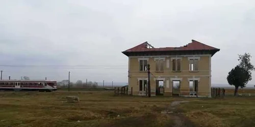 5db82ff15163ec42717f0d90 jpg