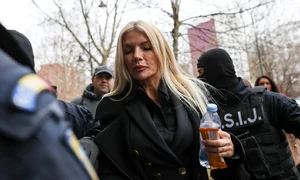 Laura Vicol și Vladimir Ciorbă sunt aduși la audieri la DIICOT în dosarul Nordis, în București. FOTO Inquam Photos / George Călin