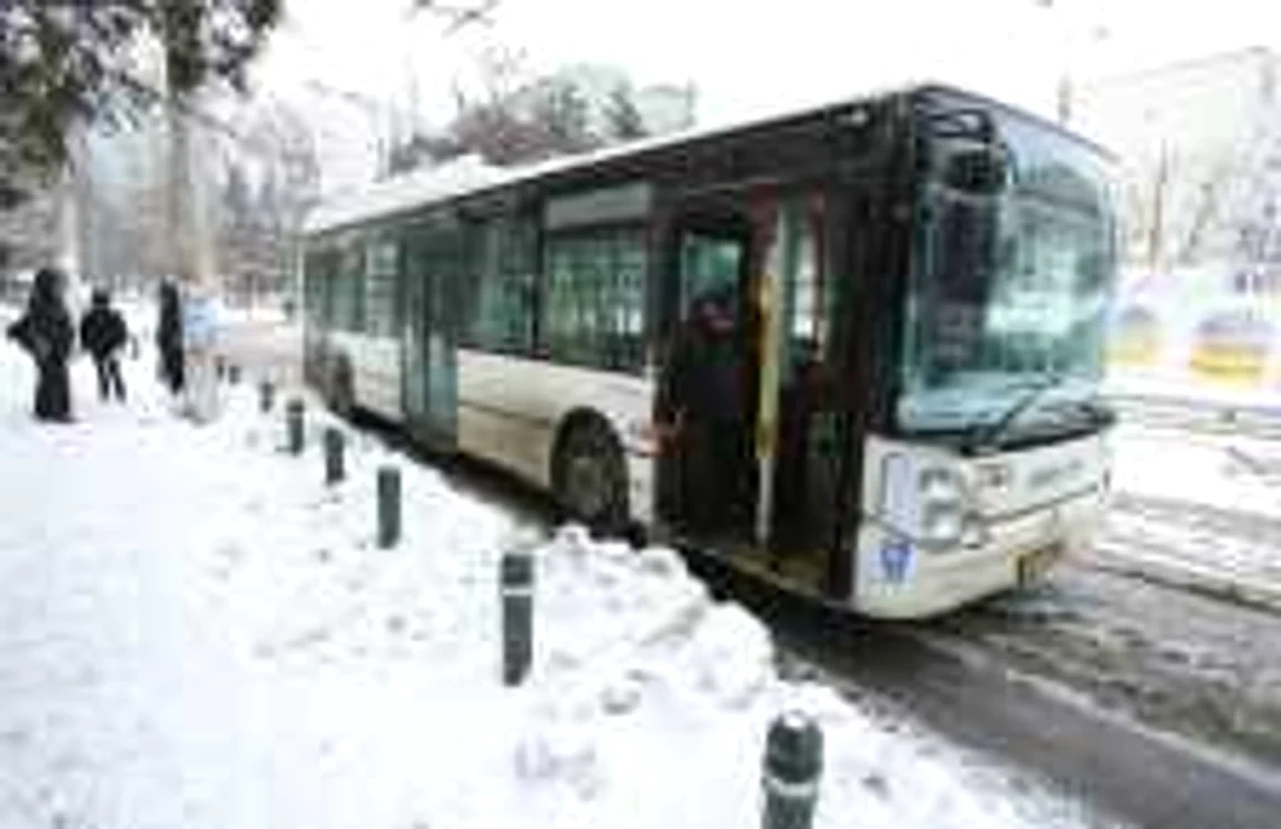 Atacul a avut loc într-o staţie de autobuz din Bucureşti FOTO Arhivă Adevărul