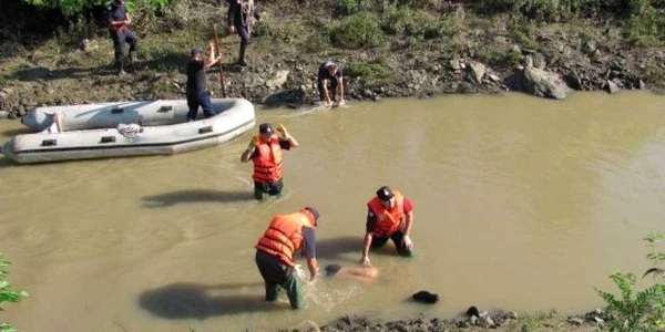 Cadavrul a fost găsit într-un pârâu de lângă Şimleu (foto Arhivă)