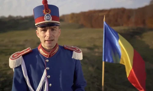 Jandarmul își poartă drapelul cu mândrie  jpeg