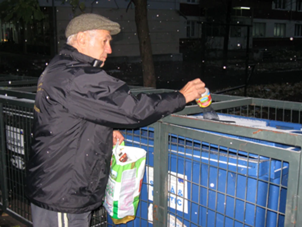 
    Fătul a fost găsit în gunoi  