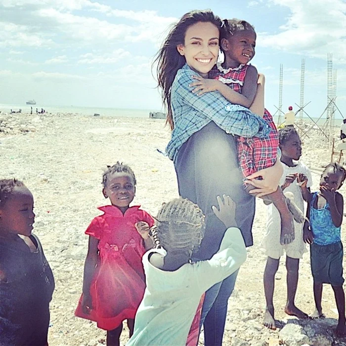 Românca a mers în Haiti