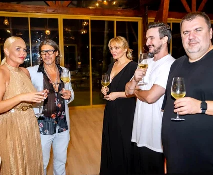 Cristina Cioran și Alex au fost la petrecerea Vicăi Blochina. Sursă: Click!