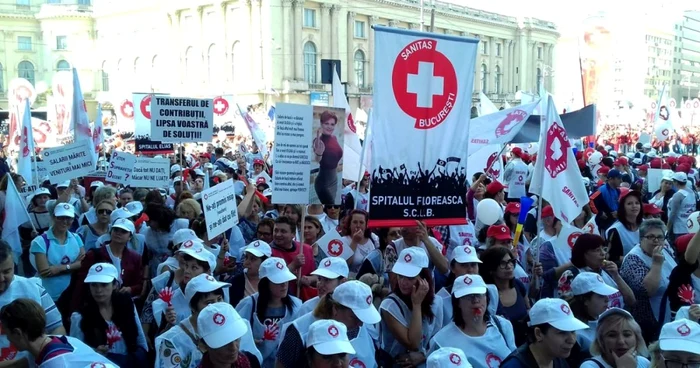 Miting al sindicatelor din Sănătate în Capitală FOTO Elena Stolerciuc