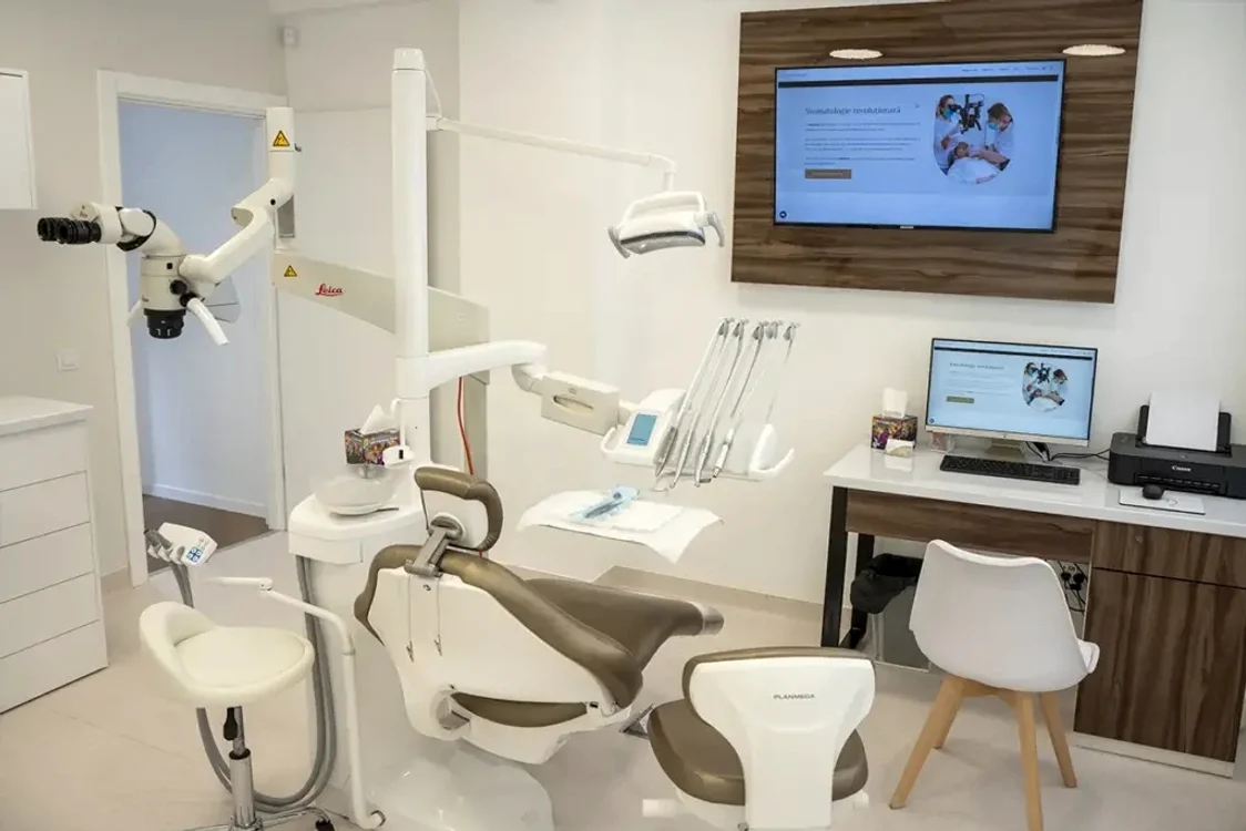 FOTO dentalq.ro