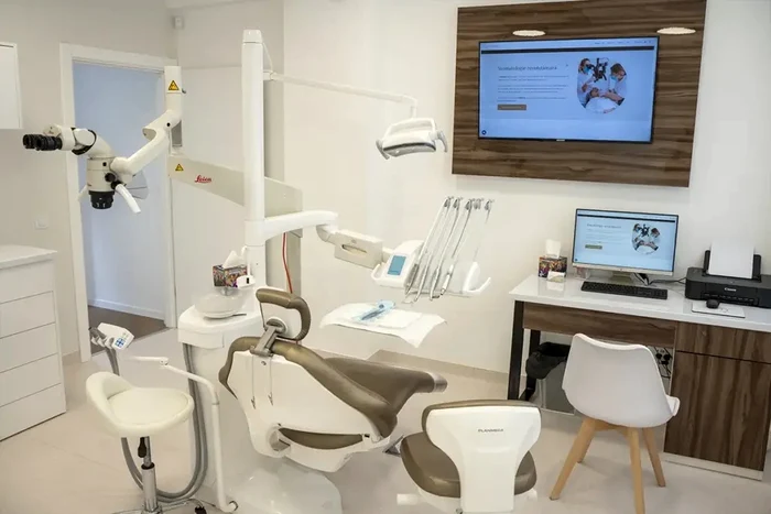 FOTO dentalq.ro