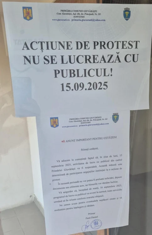 Angajații din Primăria Giuvărăști au protestat FOTO: FB/Daniel Pană
