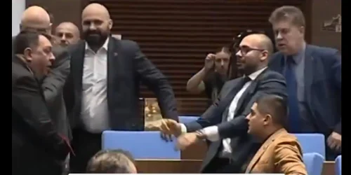 bataie in parlamentul Bulgar captura x png